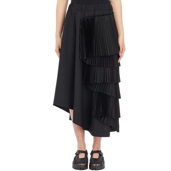 Women's Black Wool Skirt with Elastic Waistband and Pleated Ruffles